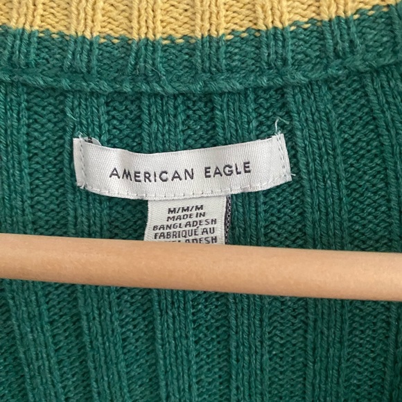 American Eagle Cropped Cardigan - Picture 3 of 3